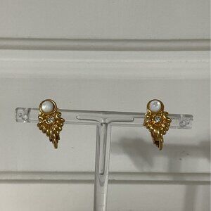 Vintage Avon Gold Tone Faux Pearl Clip On Earrings